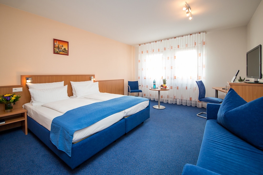 Hotel & Restaurant Goldener Pflug 29/77