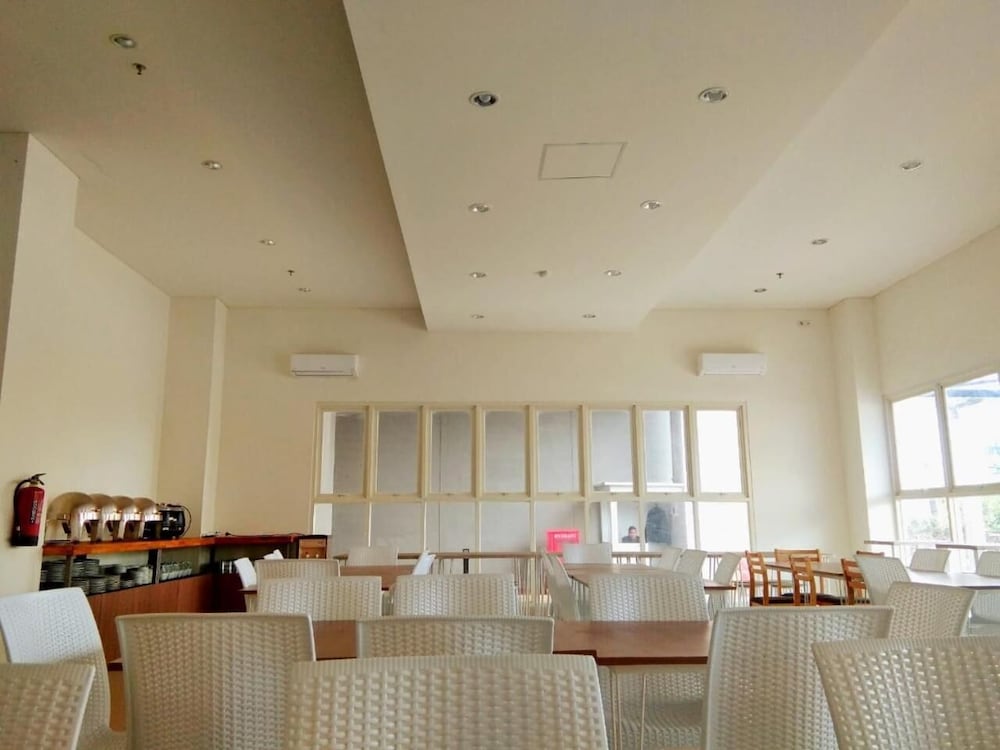 De La Charis Hotel by Waringin Hospitality 43/55