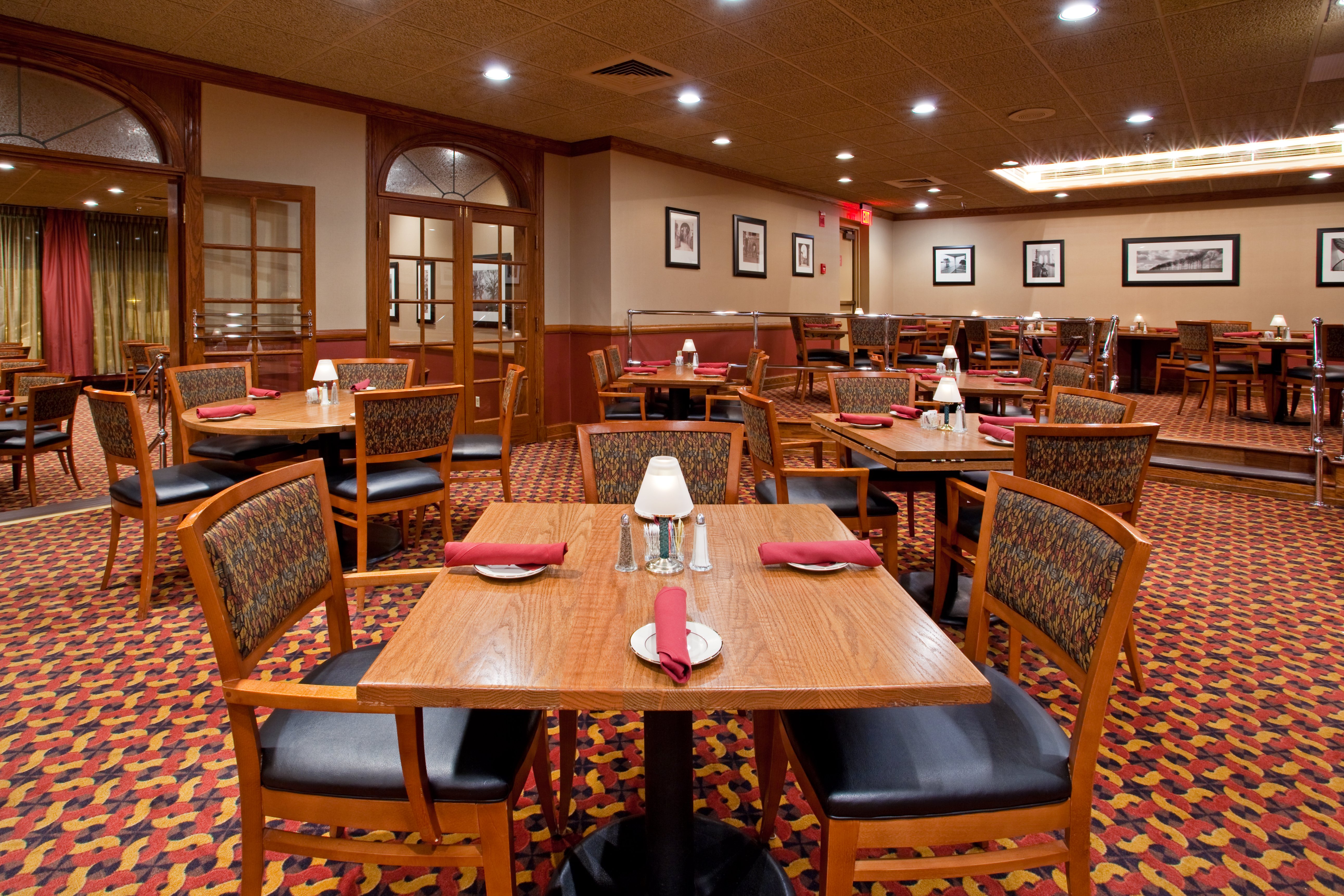 Holiday Inn Youngstown-South Boardman 9/25