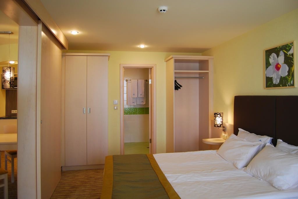 Room, Double Bed, Riverside, Sofa