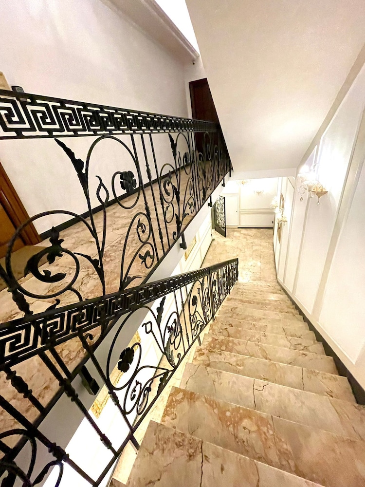 Piazza Di Spagna Prestige photo3