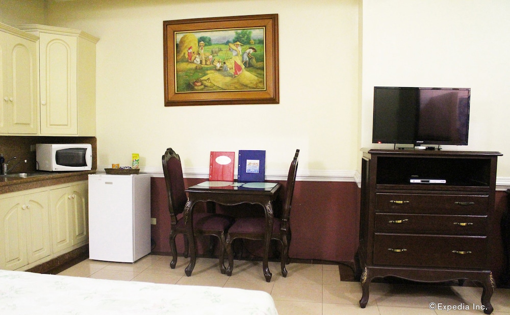 Kokomo's Suites Hotel 31/39