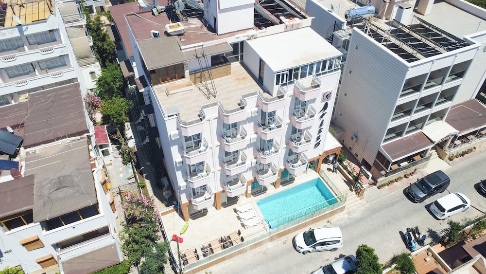 Aristo Hotel 4/55