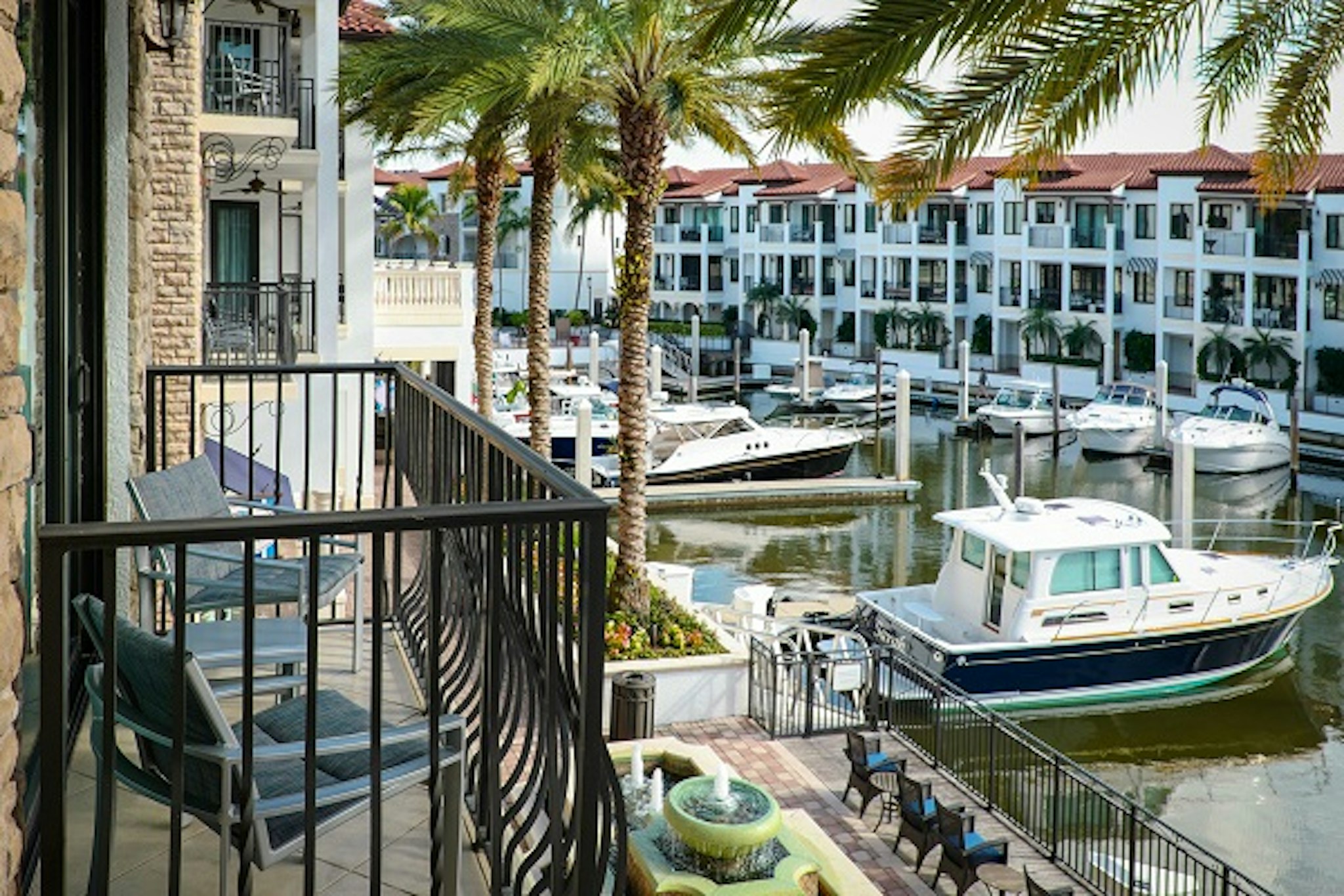 Naples Bay Resort 62/72