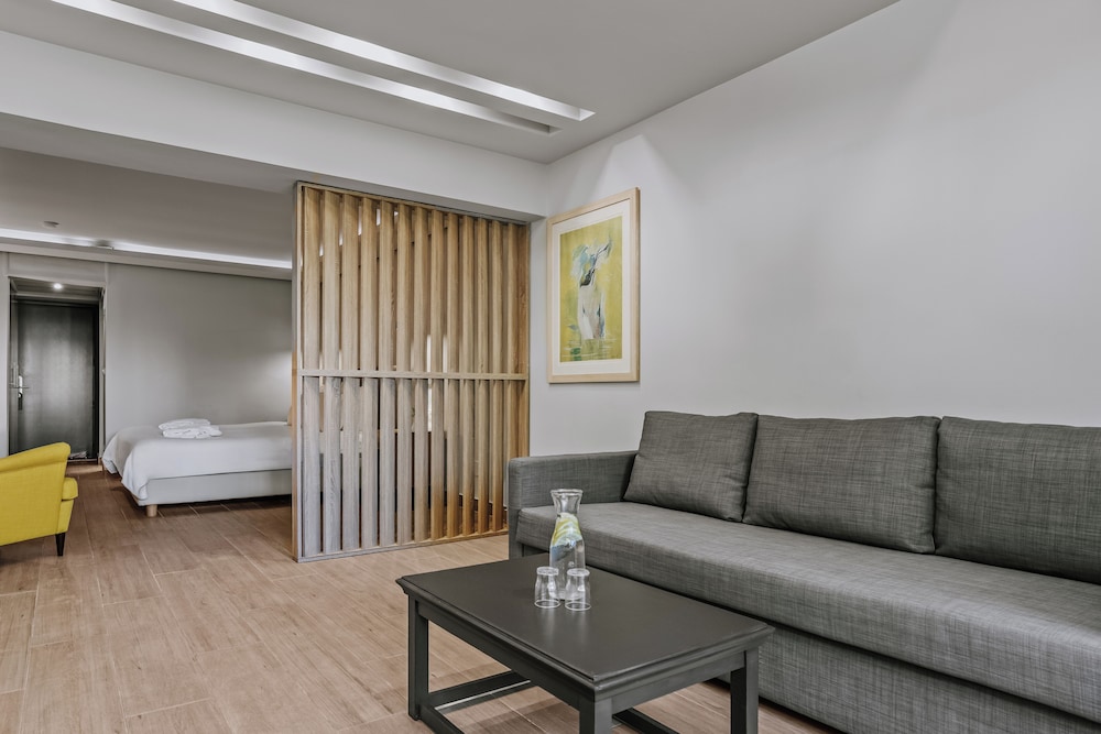 Almyra Hotel & Village 44/70