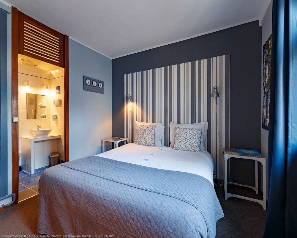 SUPERIOR, DOUBLE BED