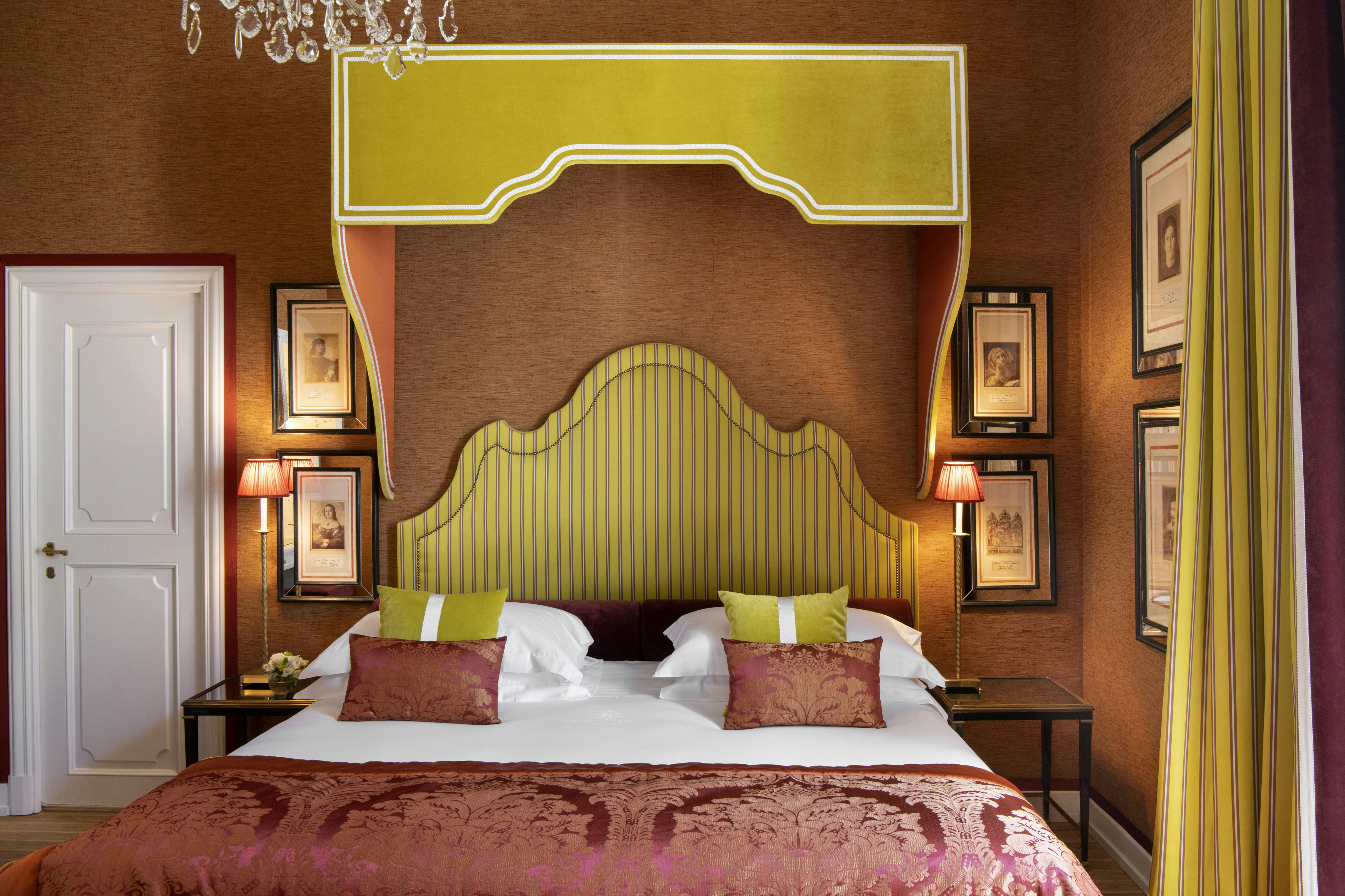 ROOM, TRIPLE