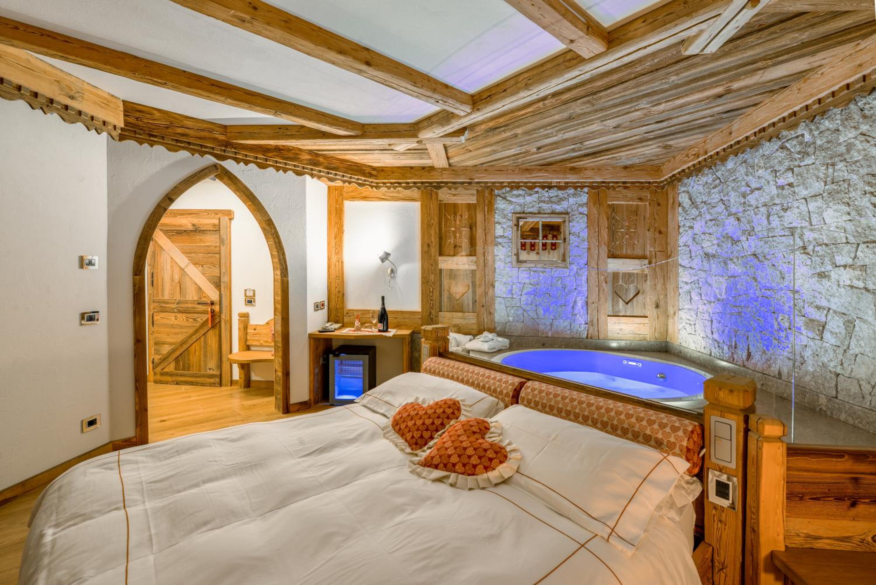 Deluxe, Suite, Hot Tub