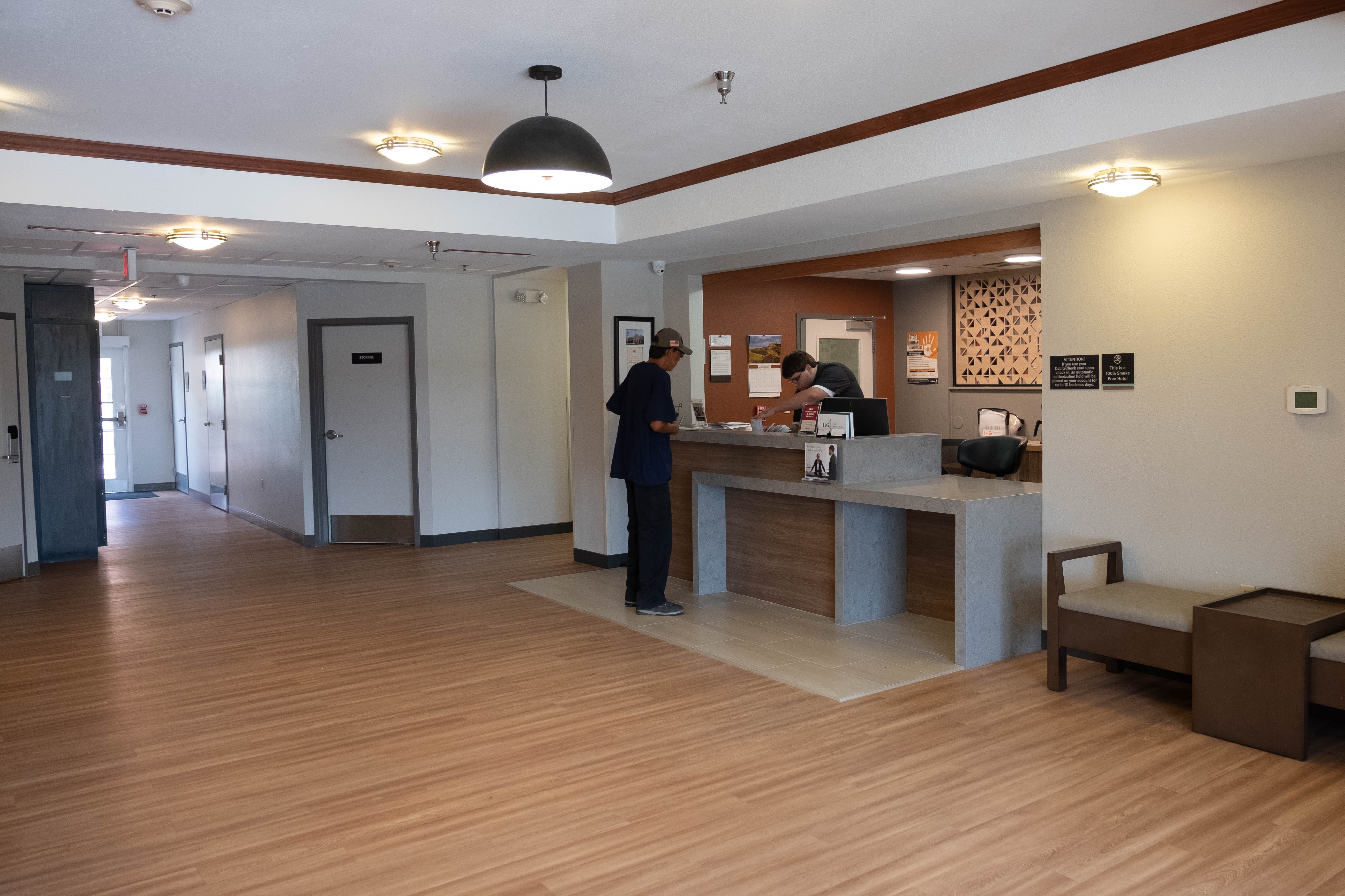 Candlewood Suites Sheridan 12/77