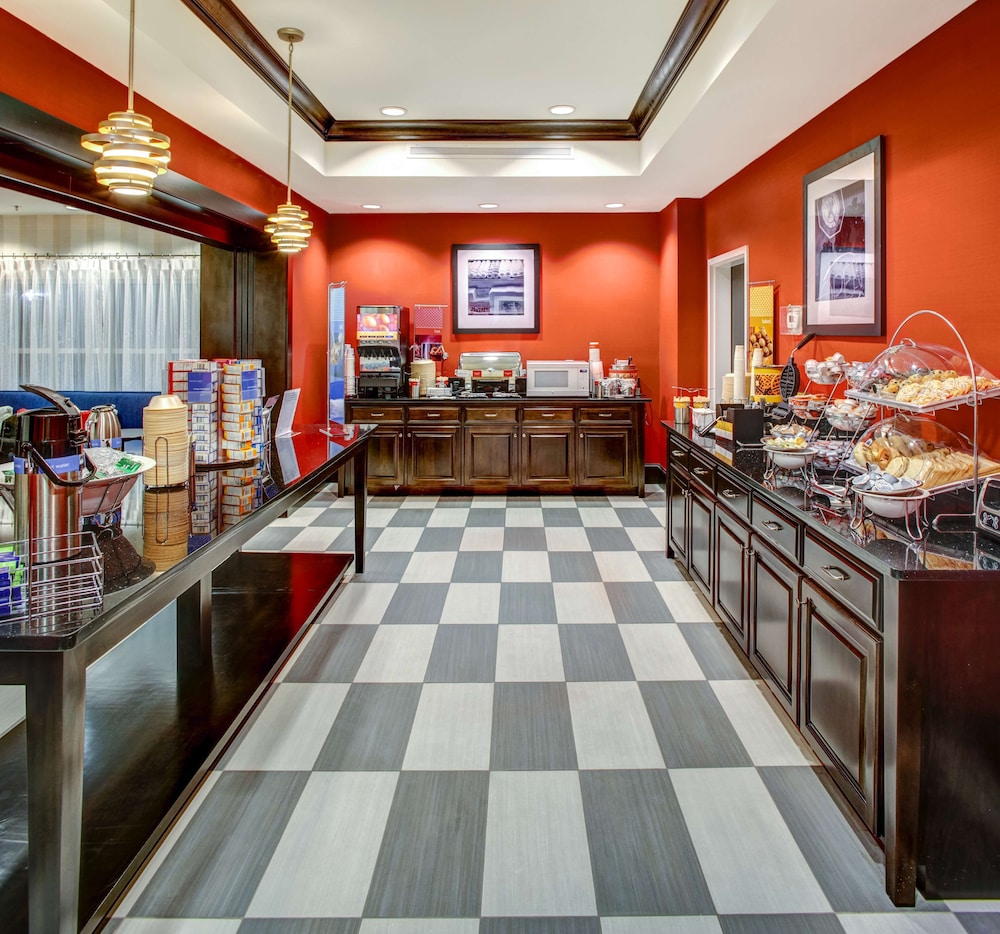 Hampton Inn Thomson 9/59