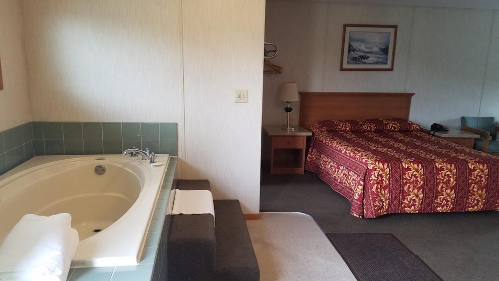 Milwaukie Inn Portland South 34/55