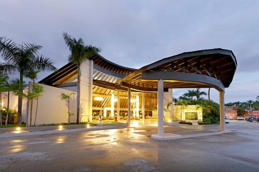Grand Palladium Punta Cana Resort and Spa All Inclusive 1/19