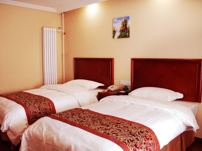 GreenTree Inn ShanDong WeiFang LinQu ZhanQian Road LuChuan Business Hotel 15/43