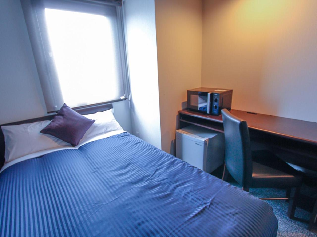 غرفة بسرير نصف مزدوج للمدخنين، Hotel Livemax Kobe Sannomiya 2/4