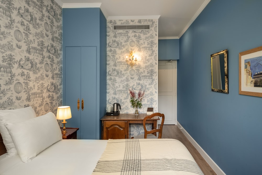 Hotel des Grandes Ecoles 20/49