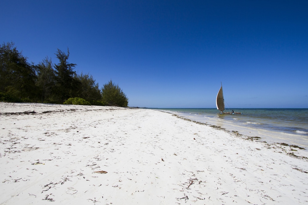 Fun Beach Resort 35/50