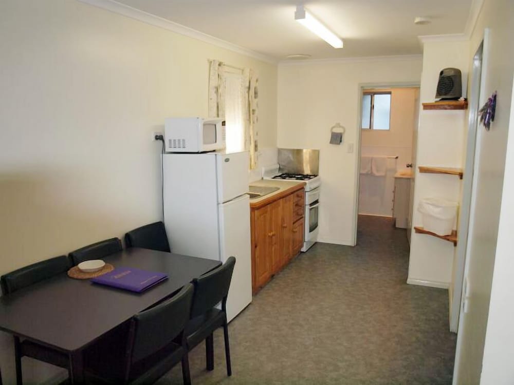Albany Holiday Park 13/18
