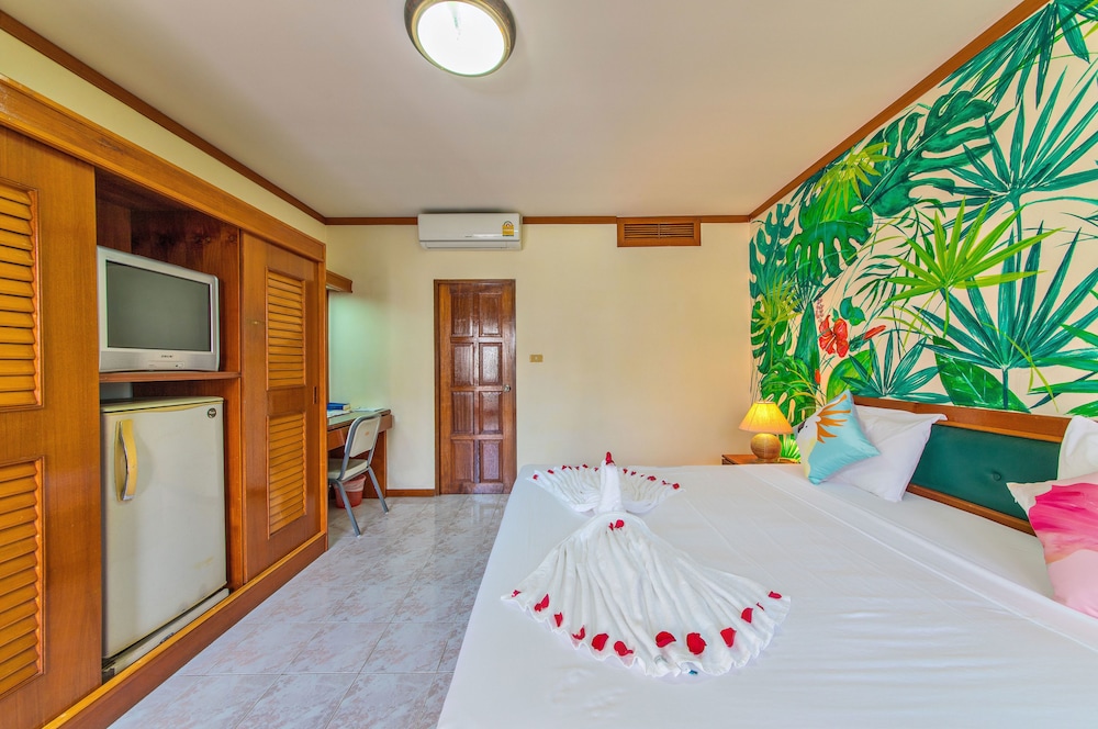 Panda Hotel Patong Beach 5/17