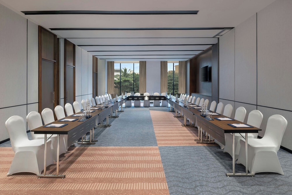 Four Points by Sheraton Chennai, Velachery 43/47