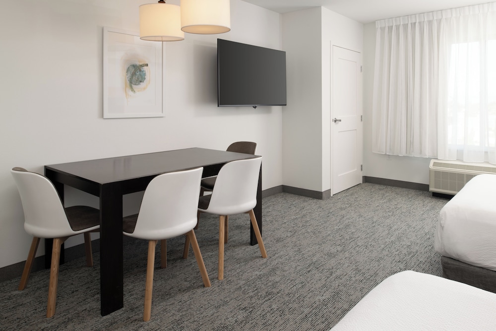 TownePlace Suites by Marriott Lancaster 45/50