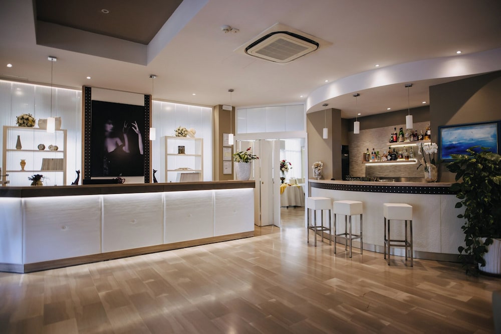Hotel Lalla Beauty And Relax 7/63