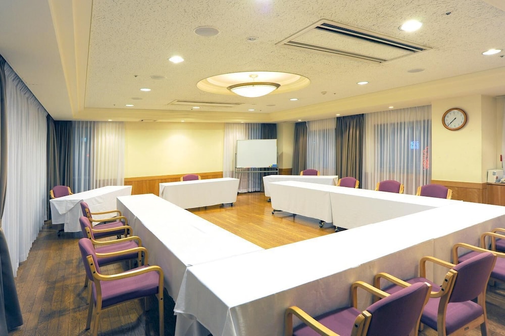 Kochi Prince Hotel 40/45