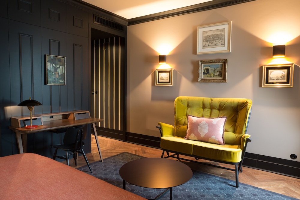 Valverde Hotel 35/46