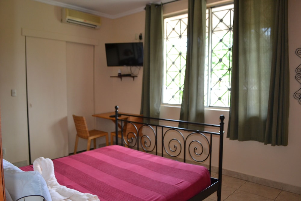 The Balboa Inn Bed Breakfast 9/49