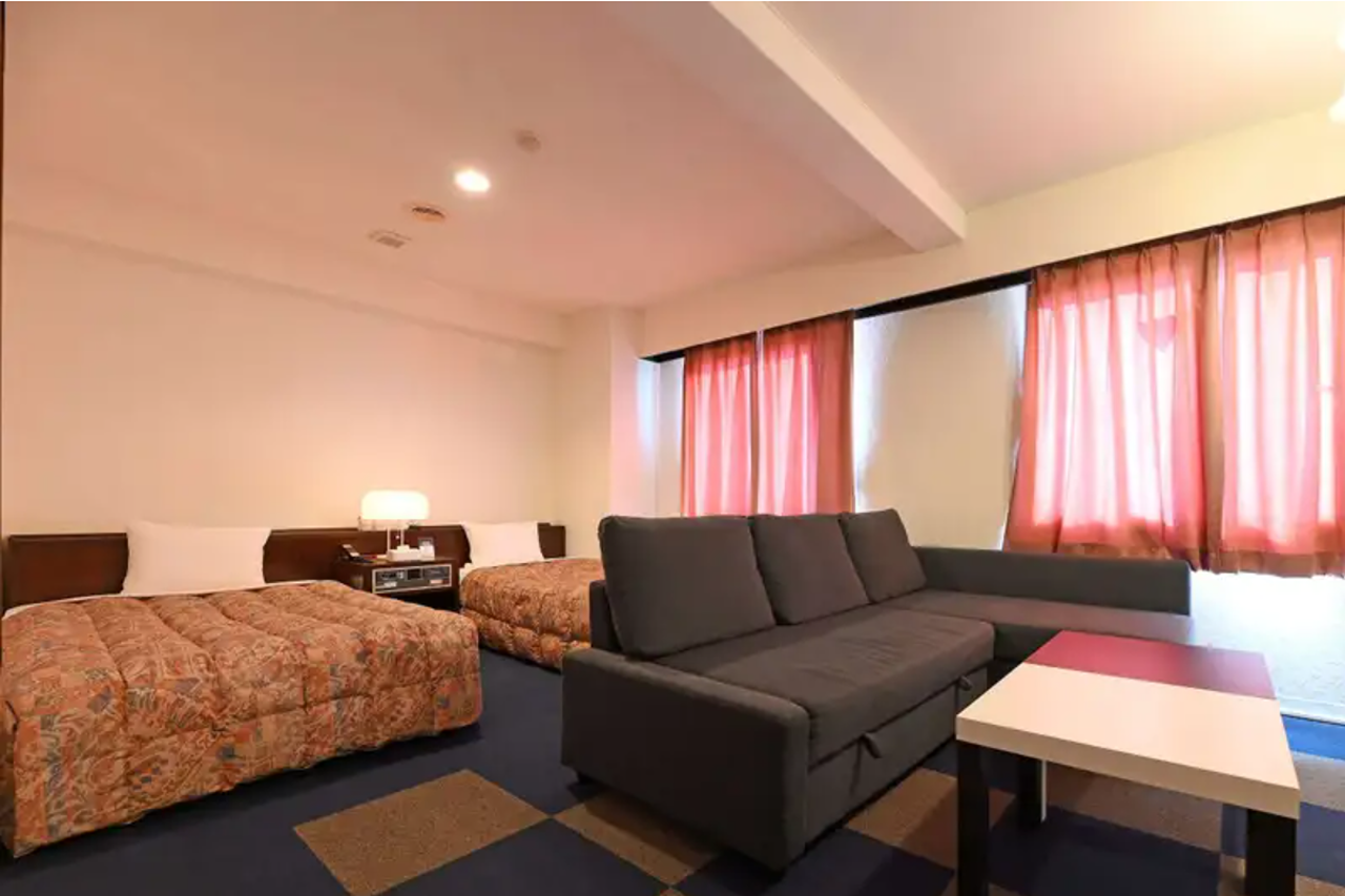 Onoda Oriental Hotel 24/36