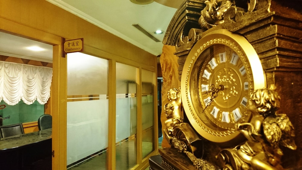 Ying Zhen Hotel 40/44