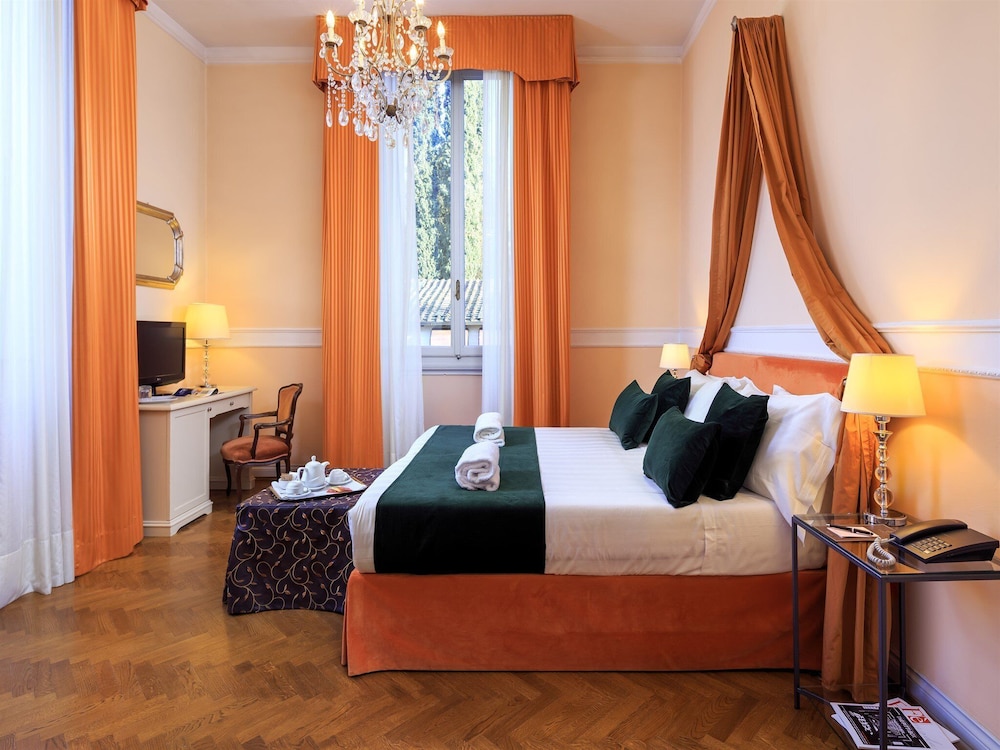 Villa Carlotta 30/56