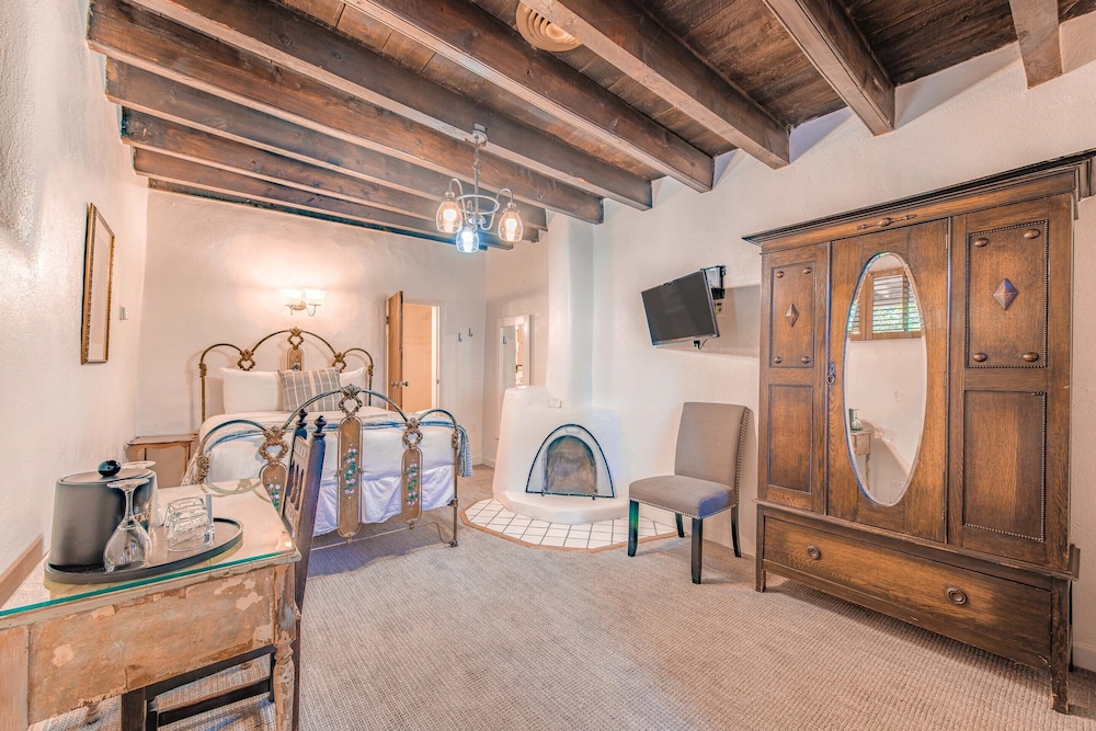 The Historic Taos Inn 52/80