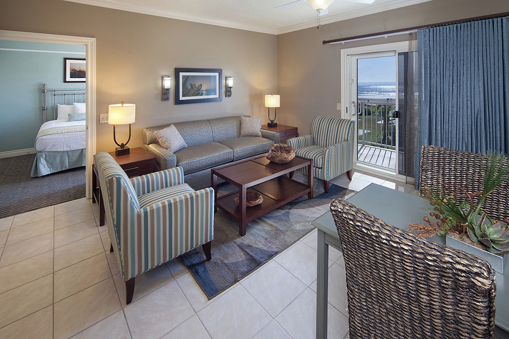Holiday Inn Club Vacations Galveston Beach Resort 48/79