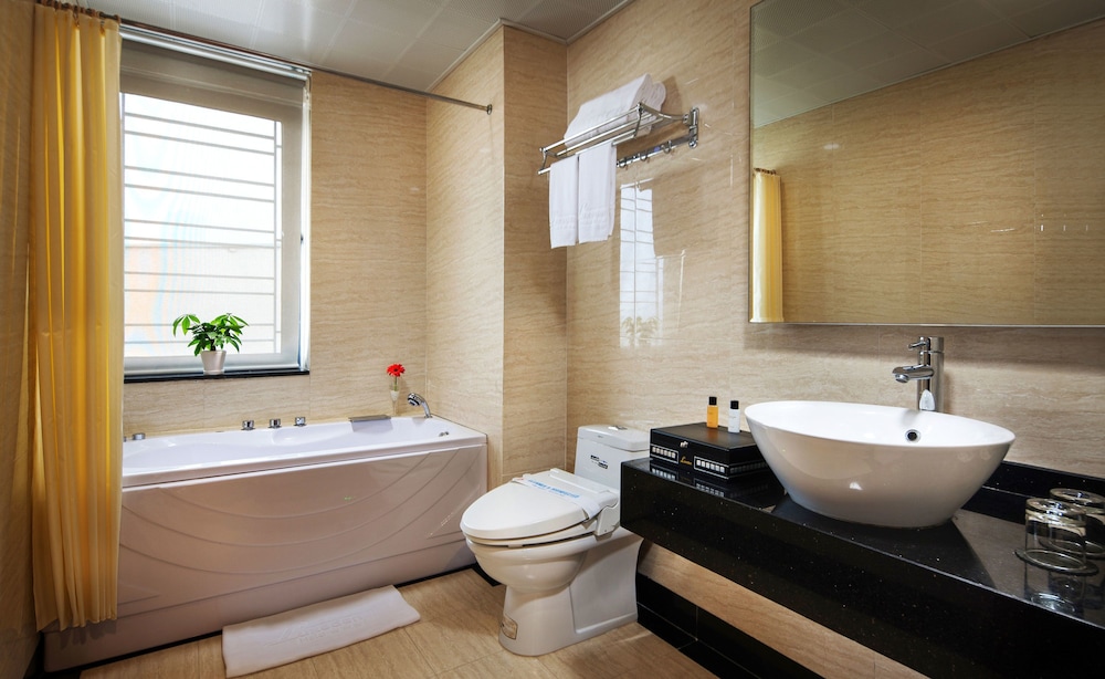 Luxeden Hotel 22/65