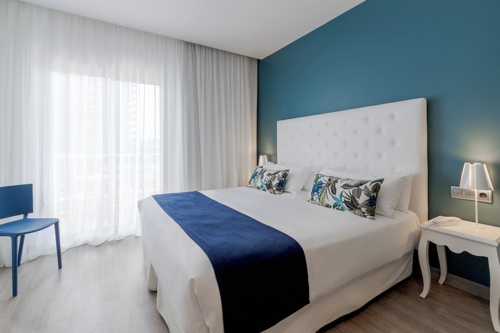 COMFORT, SINGLE, BALCONY