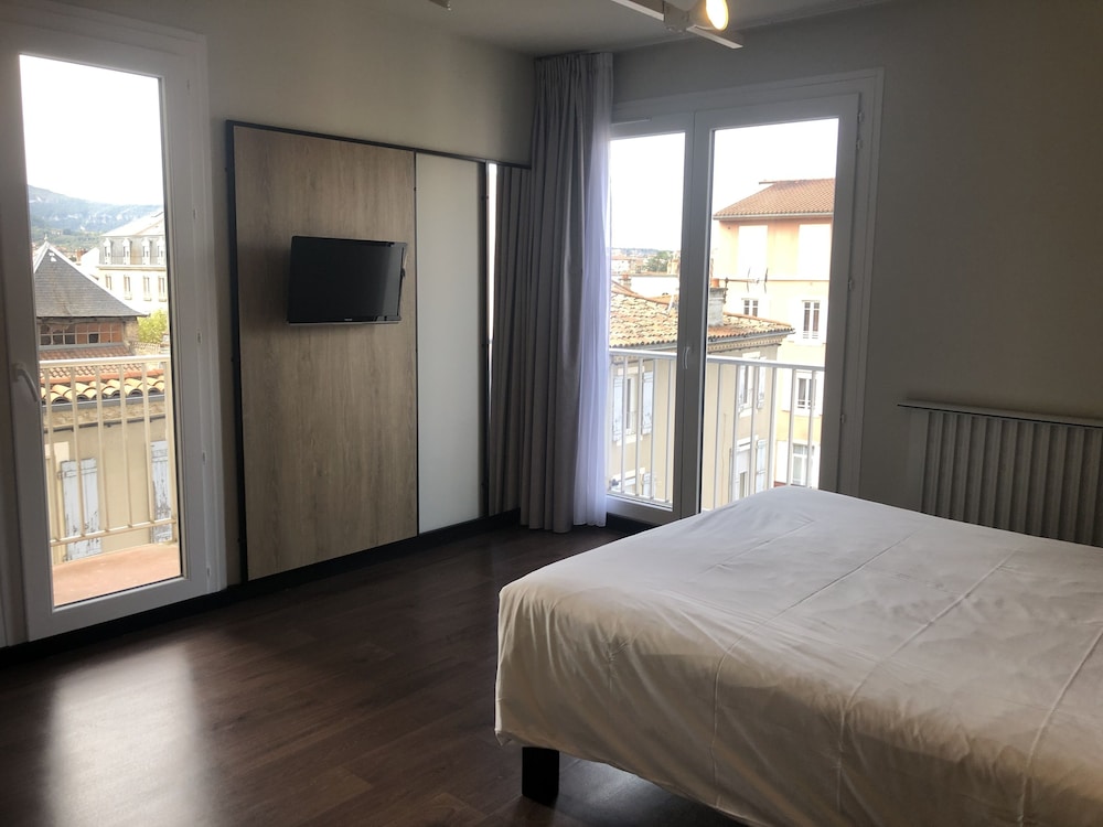 Ibis Millau 21/55