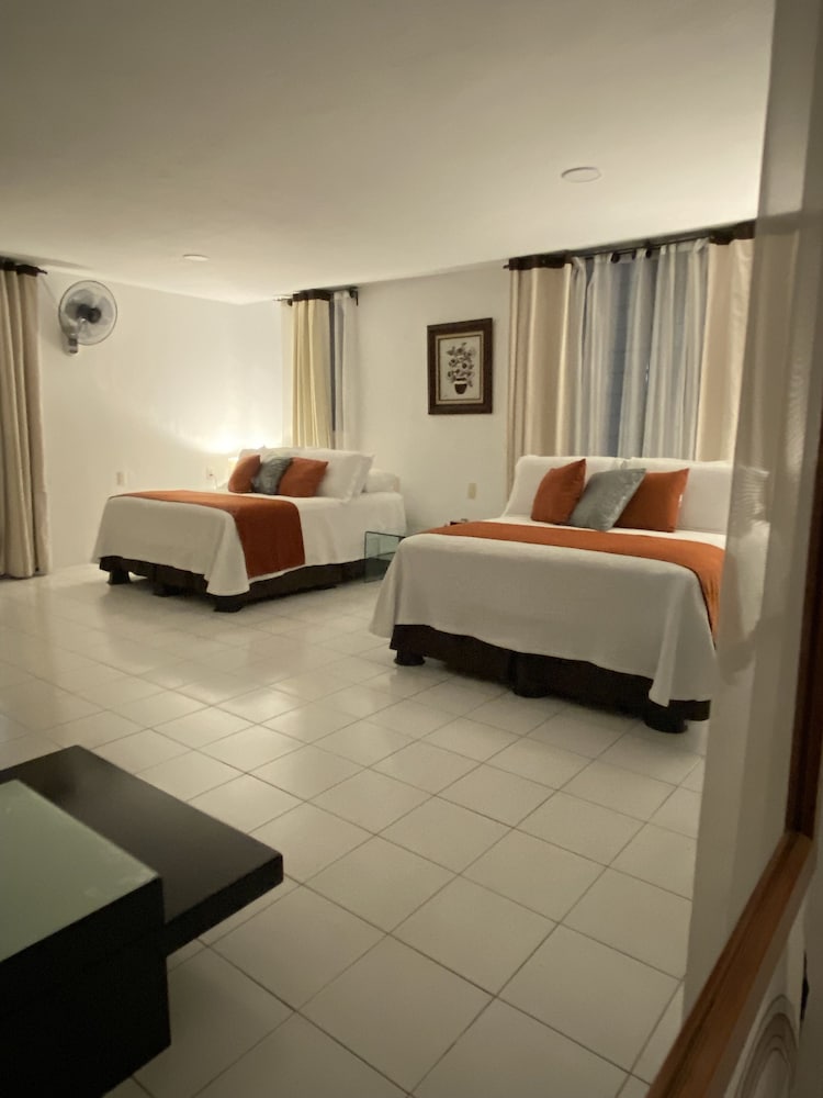 Colibri Hotel B&B 6/39