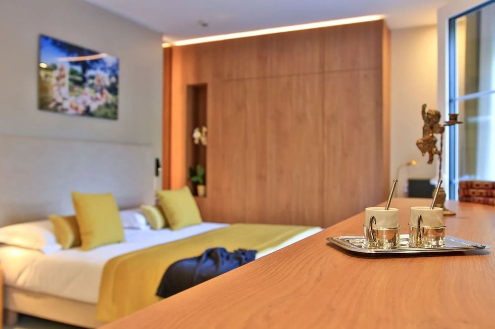 Hostellerie La Farandole 18/71