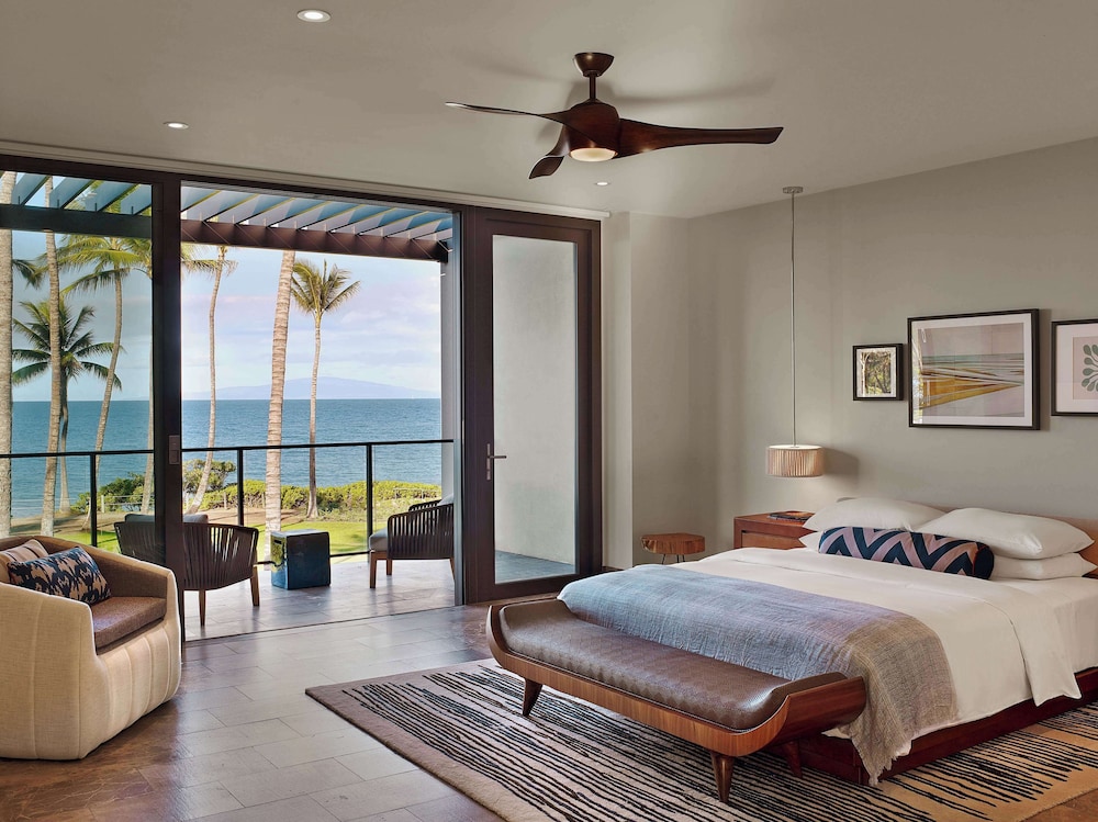 2 BEDROOMS, VILLA, 1 KING AND 2 DOUBLE BEDS, OCEAN FRONT