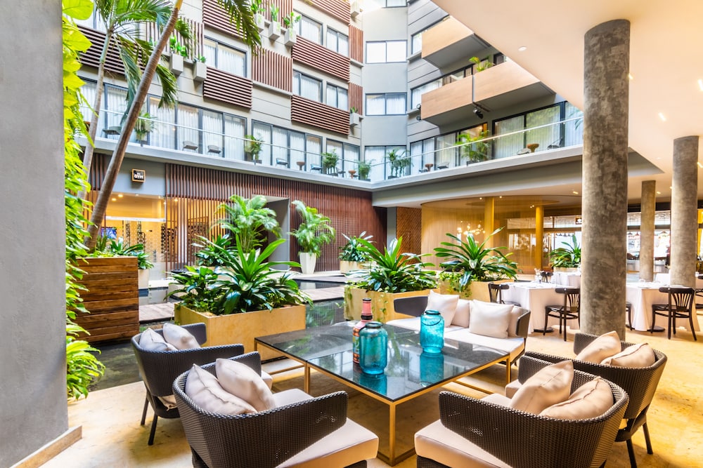 The Fives Downtown Hotel And Residences Curio Collection 72/91