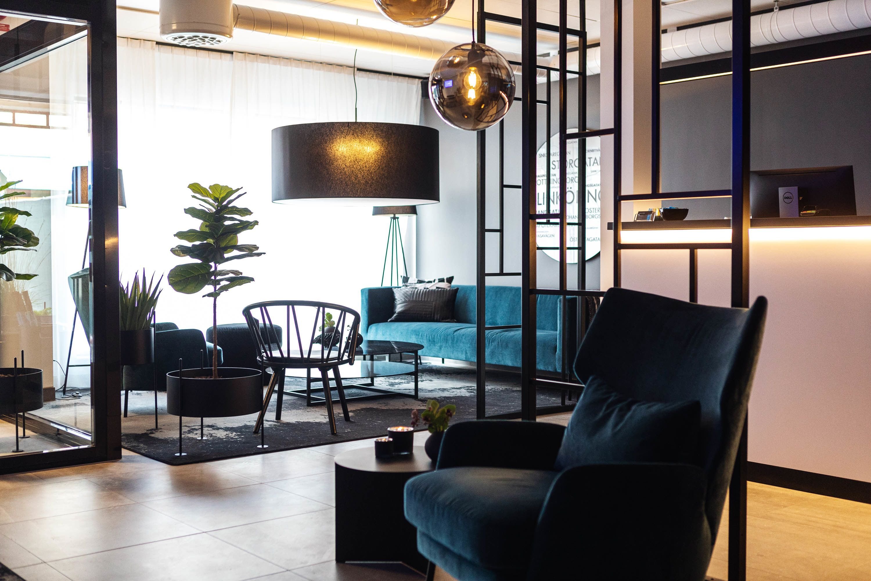 Sky Hotel Apartments City 13/14
