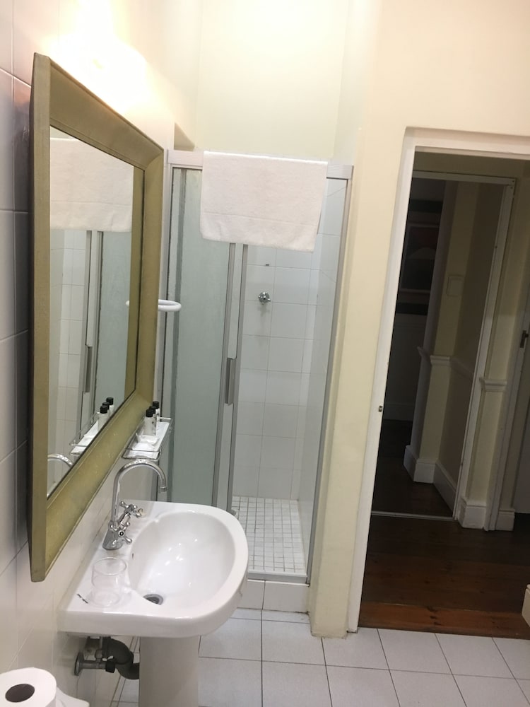 5 Camp Street Guesthouse & Self-Catering 45/50