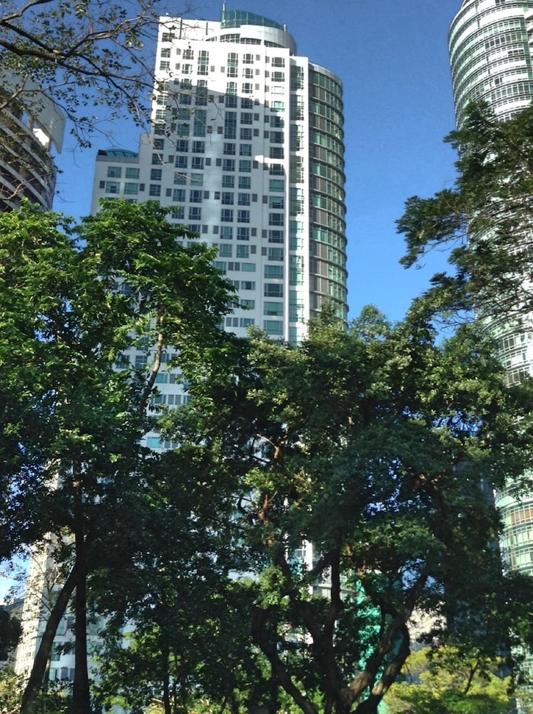 Avant Apartments At The Fort 3/49