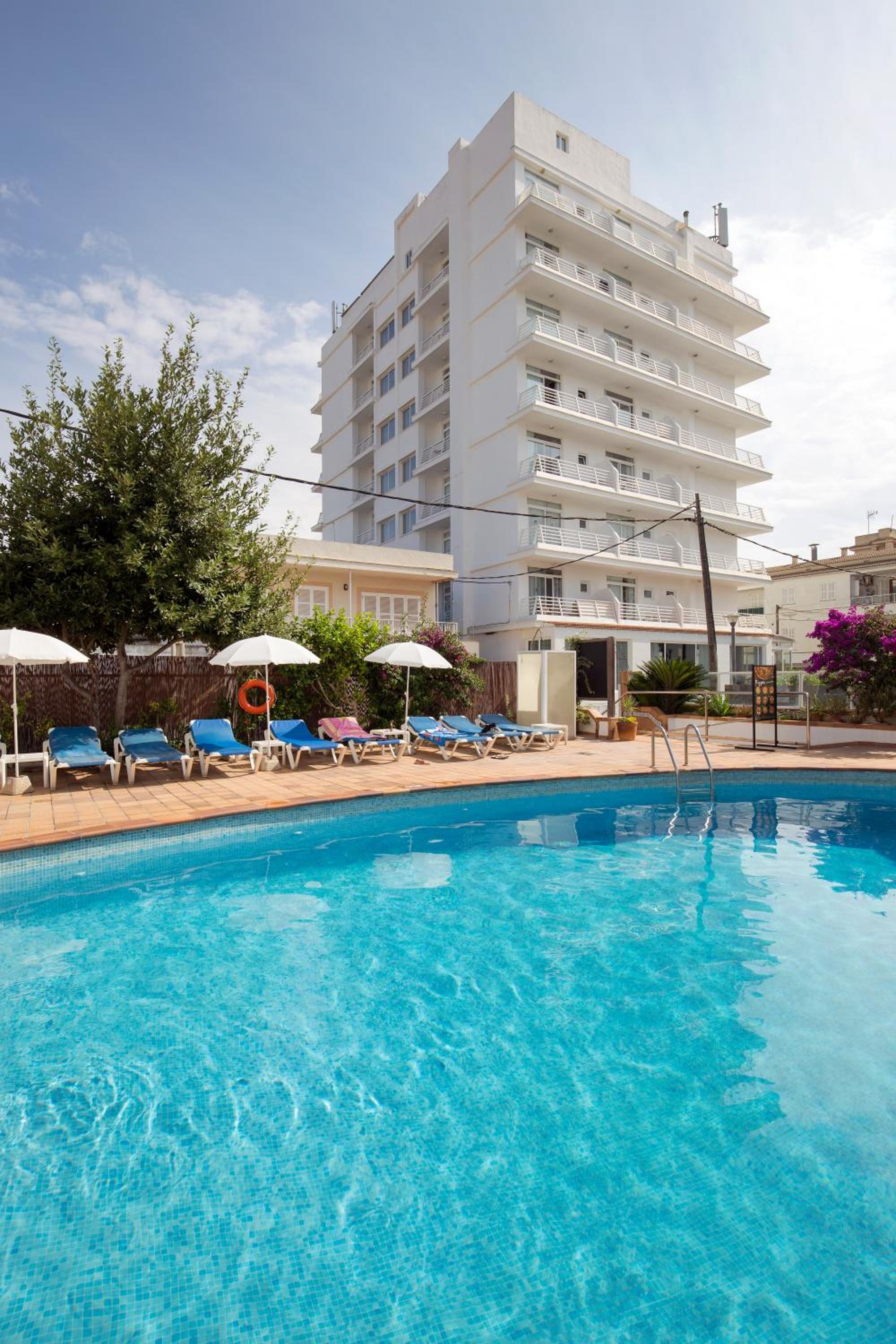 Hotel Sultan 4/50