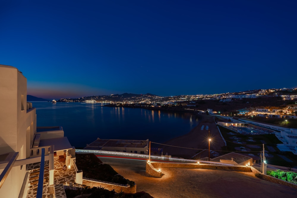 CAPE MYKONOS 51/61