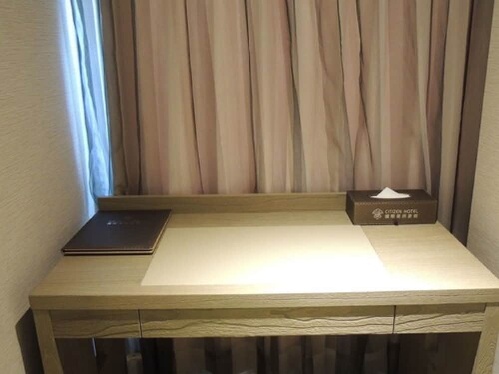 INTERNATIONAL CITIZEN HOTEL 12/26