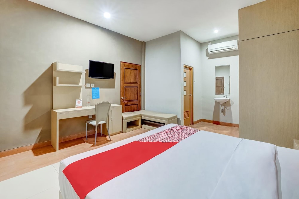 OYO 3726 Tembok Batu Residence 48/68