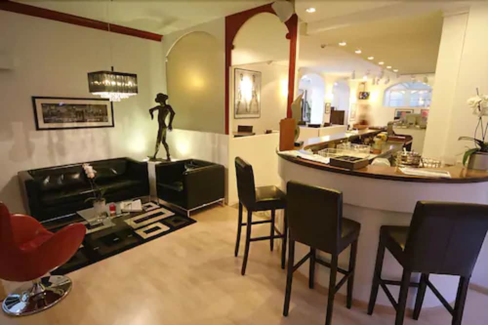 Hotel Ambassador Monaco 17/24