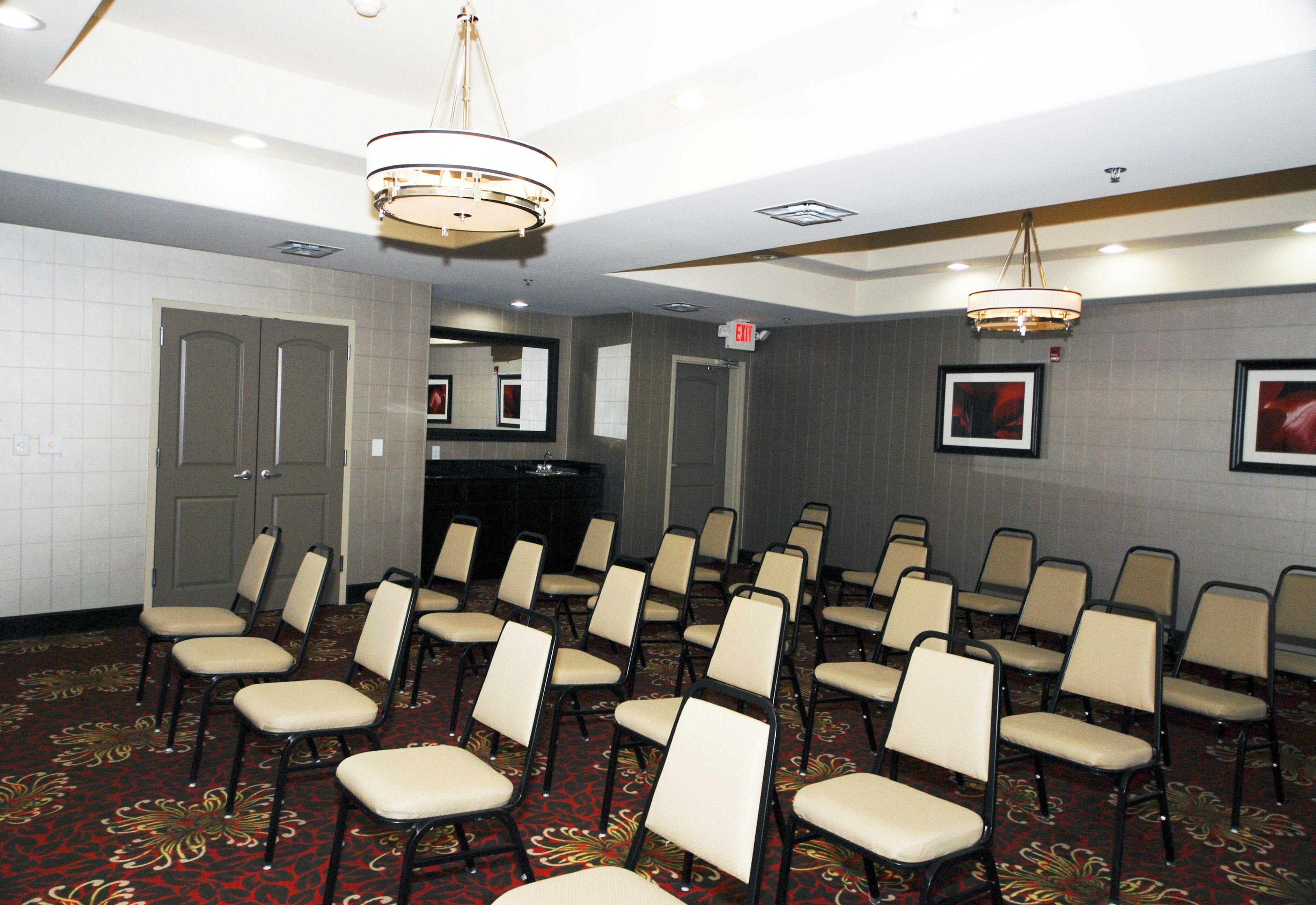 Hampton Inn Maumelle AR 23/24