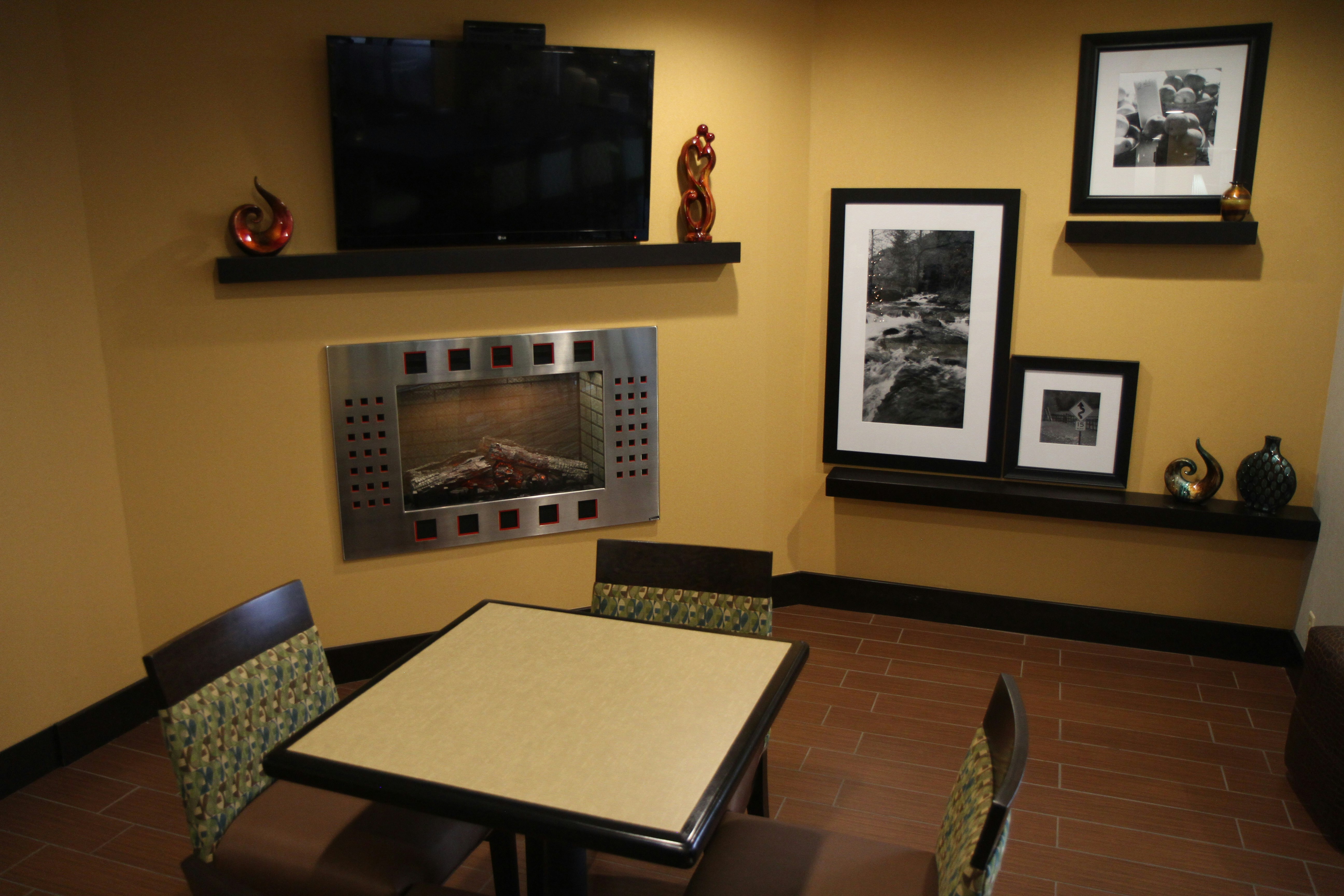 Hampton Inn Greeneville 17/21